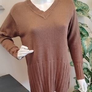 Spiegel Chocolate V-Neck Women's Ribbed Knit Sweater